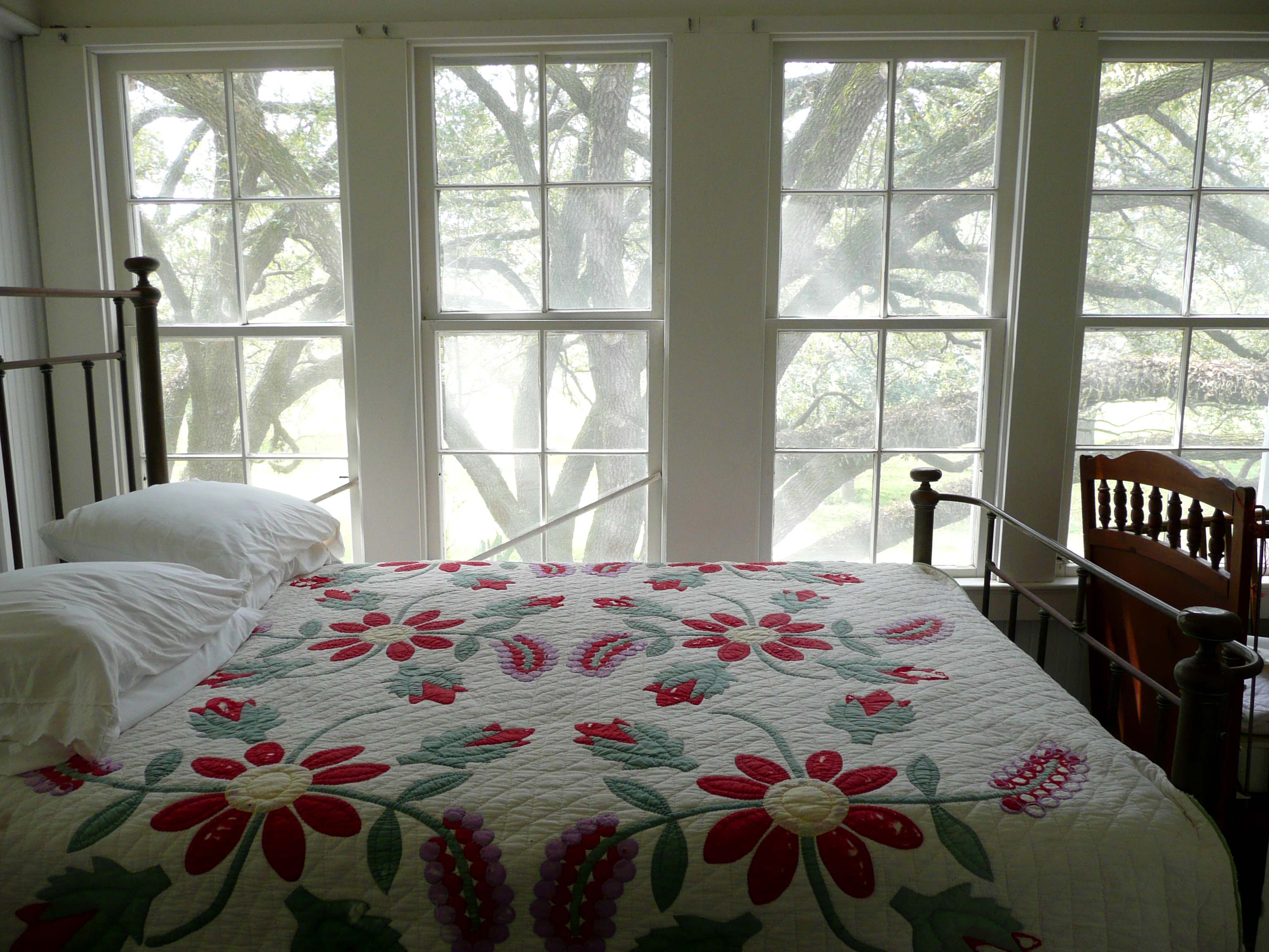 LaineWhitcomb/FloweredQuilt2010resized.jpg